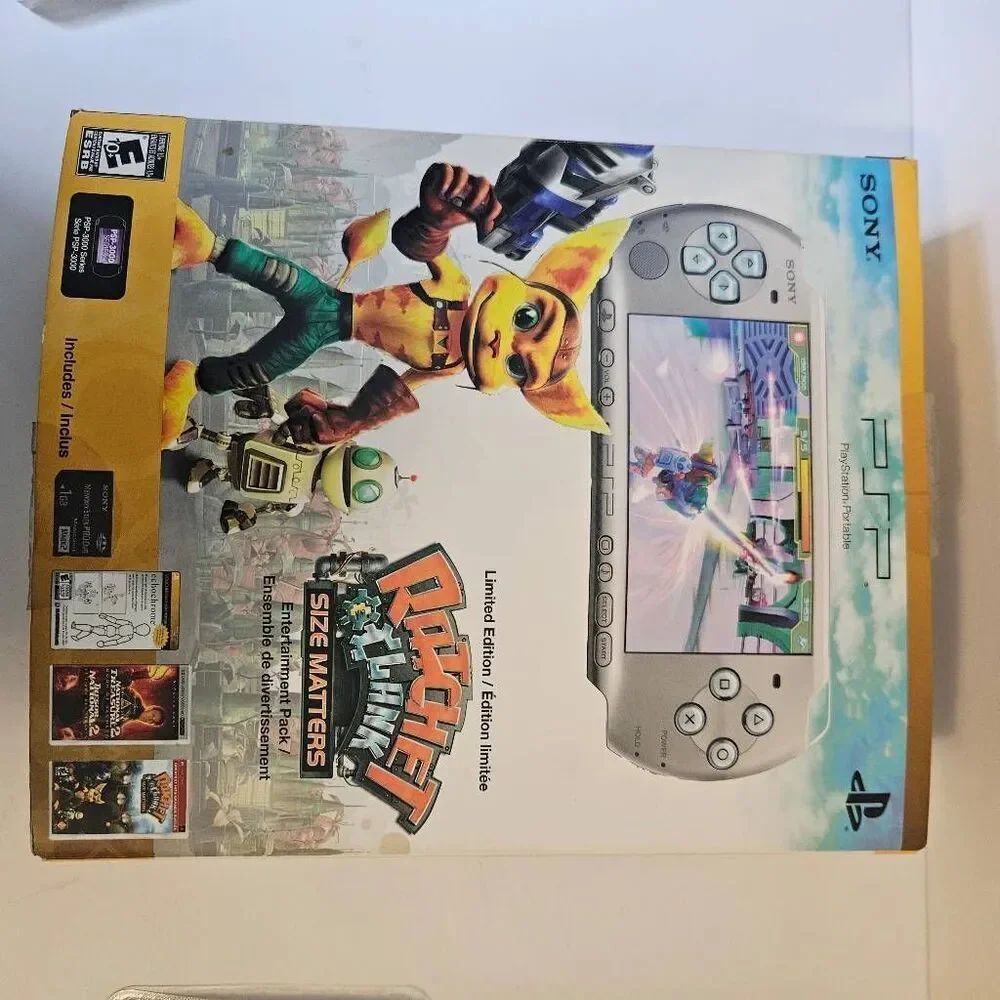 Bundle Sony PSP 3000 Ratchet & Clank Limited Edition.
